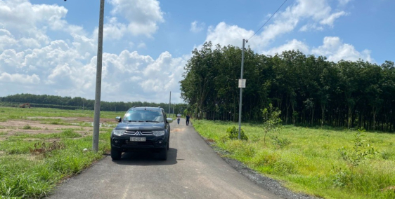 Bán lô Đất Vườn Bình Phước Chỉ 300tr SHR Thổ Cư 600m2 LH 0898.38.47.38