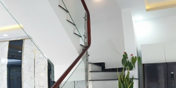 Chính chủ cần bán gấp nhà mặt phố liền kề, thiết kế hiện đại, vô ở ngay!!!gấp gấ