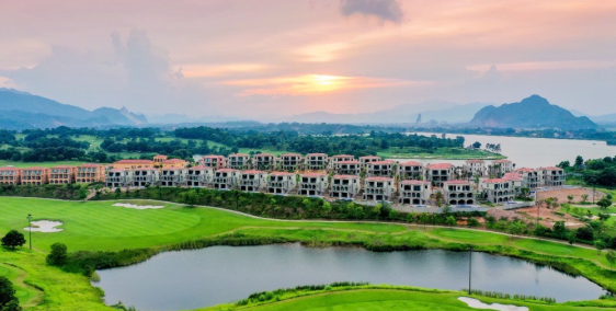 WYNDHAM SKY LAKE RESORT & VILLAS