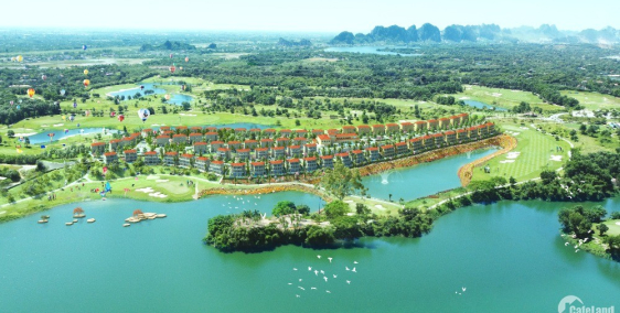 Biệt thự nghỉ dưỡng 5* Wyndham Sky Lake Resort & Villas Chương Mỹ