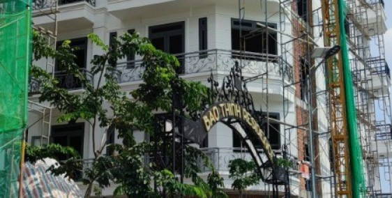 Chỉ với 4,8 tỷ sở hữu ngay căn nhà phố liền kề 1 trệt 1 lửng 3 lầu ngay Ngã Tư G