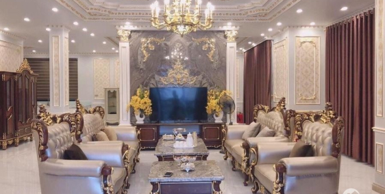 Mặt phố Giải Phóng sầm uất gần ngã tư Vọng 300m2x5T chỉ 36.8 tỷ.