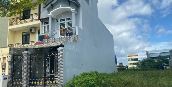 KHÓ KHĂN MÙA DỊCH, BÁN GẤP LÔ ĐẤT 130m2 THỔ CƯ, SỔ RIÊNG, GẦN BV CHỢ RẨY 2