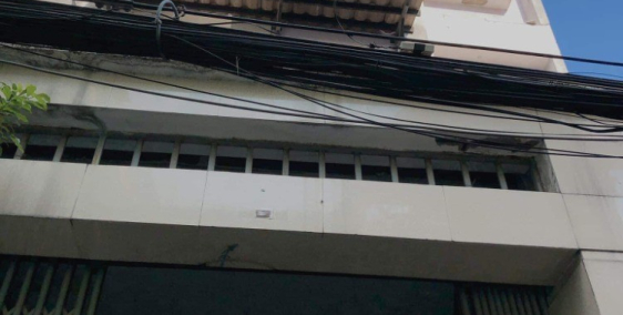 Bán nhà đường Đoàn Văn Bơ hẻm 3m giá ngộp