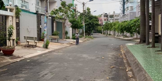 Bán nhà MTĐNB p. Bình Trị Đông B , 4,5x23m. 3.5 tấm. Giá 8.9 tỷ