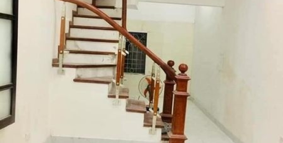 BÁN NHANH NHÀ LÁNG HẠ BA ĐÌNH LÔ GÓC 4 TẦNG- GẦN PHỐ!