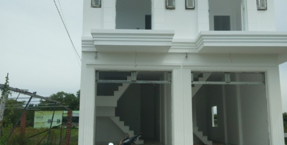 DỊCH BỆNH, BÁN GẤP 2 CĂN MẶT TIỀN Ở ẤP 2 MỸ YÊN