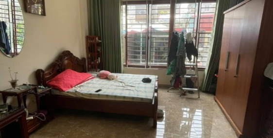 BÁN NHÀ TÔN ĐỨC THẮNG - ĐỐNG ĐA - Ô TÔ TRÁNH 15M - NHÀ MỚI VỀ Ở NGAY