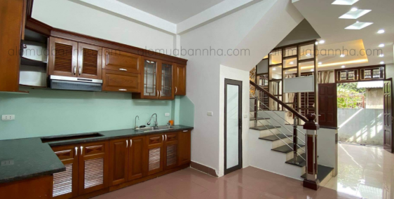 Cần bán nhà đẹp THẠCH BÀN LONG BIÊN 40m2*4 tầng, chỉ 3.x Tỷ - View đẹp.
