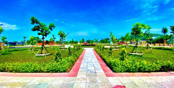 Bán đất nền xây dựng tự do ngay trung tâm thị xã Đức Phổ, đối diện siêu thị Coop