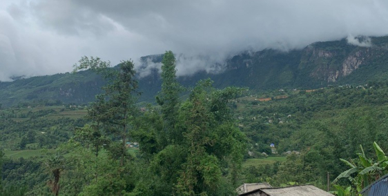 CẦN TIỀN BÁN GẤP HÔM NAY mảnh đất 350m2 có 300m thổ cư mặt Ql6 Mộc Châu - Sơn La