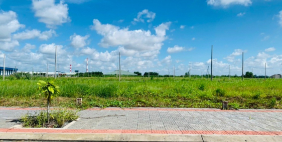 Một lô suất ngoại giao giá chỉ 690 triệu tại Mái Dầm