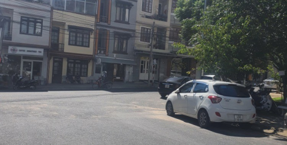 Bán Đất Mặt Tiền Trần Phú,Sát Trung Tâm Hành chính Tỉnh Mật độ XD 100%Khu Cán Bộ