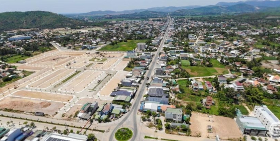 Đất nền đối diện Coopmart - trung tâm Đức Phổ - Quảng Ngãi