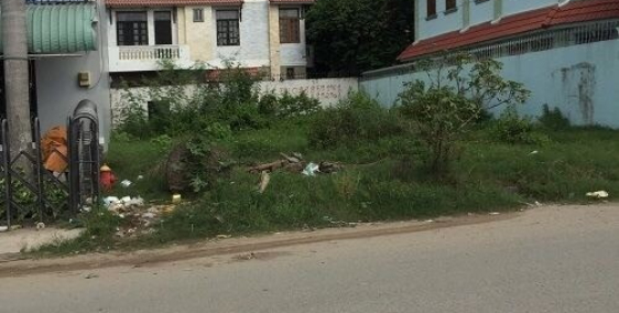 Bà Bảy cần bán đất gấp chia tài sản cho con