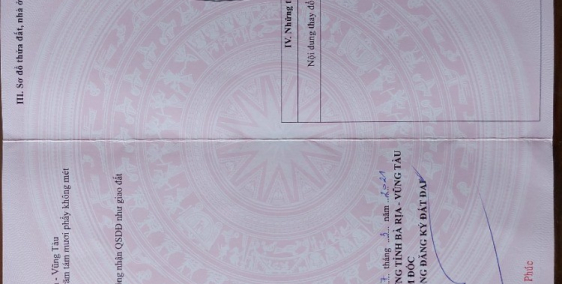 Giá đình có việc cần bán gấp, vị trí đất cực kỳ tiềm năng.