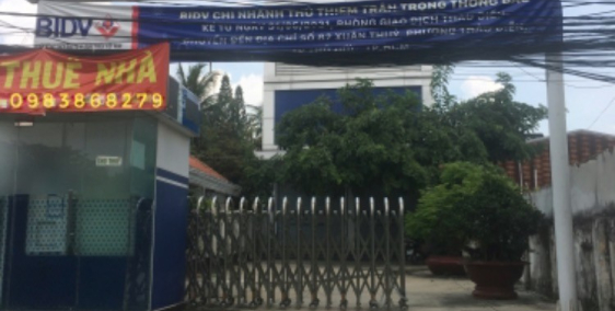 Cho thuê mặt bằng kinh doanh 440m2 mặt tiền xa lộ Hà Nội phường Thảo Điền Q2.