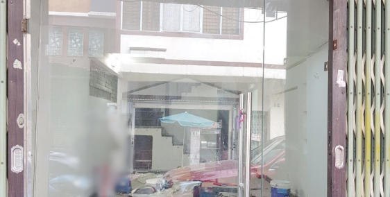 Cho thuê nhà 3 lầu/ST, mặt tiền đường Trần Minh Quyền P11 Quận 10