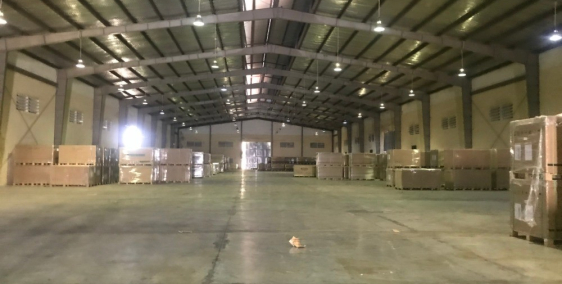 Cho thuê nhà kho 700m2, KCN Đại Đồng, giá rẻ, có thể vào ngay.