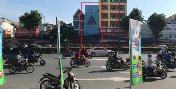 Cho thuê nhà mặt tiền ngang 7m, đường lớn Trường Chinh, góc ngã ba