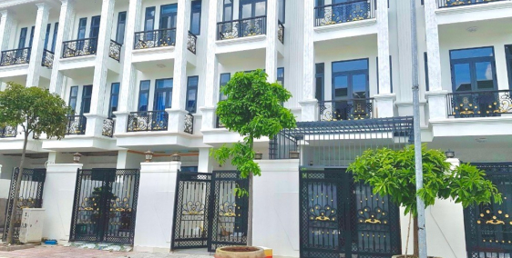 nhà 1 trệt 2 lầu ngay VÒNG XOAY AN PHÚ