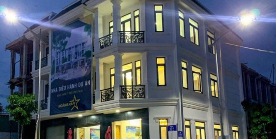 bán nhà 3 tấm mới xây xong ngay nhã tư Chiêu Liu