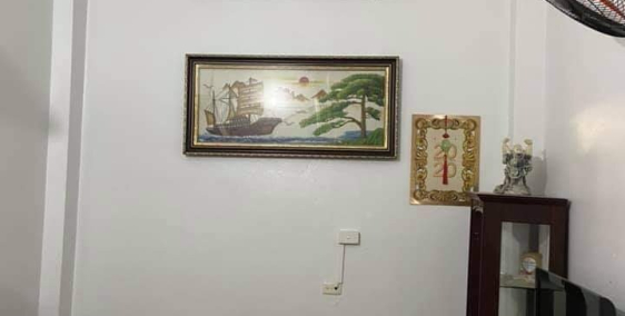 Tôi bán nhà mặt phố Đào Tấn sầm uất gần phố Kim Mã 10m2x5T chỉ 2.79 tỷ.