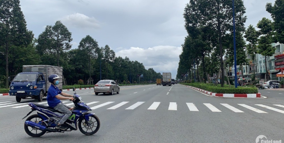 BÁN GẤP NHÀ 1 TRỆT 3 LẦU MỸ PHƯỚC 3, NHÀ YẾN, NGAY CHỢ MỸ PHƯỚC 3, DÂN CƯ ĐÔNG K