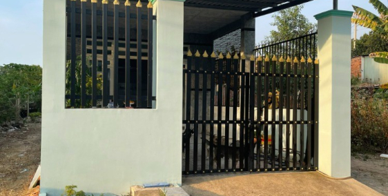 Ngân hàng thanh lí lô đất lớn 600m đầu tư và cắn nhà cấp 4 gần chợ kcn và tp lớn