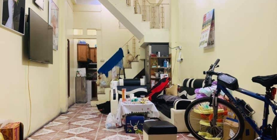 Mặt phố Tôn Đức Thắng sầm uất gần phố cổ Nguyễn Thái Học 30m2x4T chỉ 5.48 tỷ.