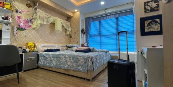 Bán nhà Phố Cảm Hội, HBT 100m2, 5 tầng, ô tô, nội thất vip chỉ 7.x tỷ