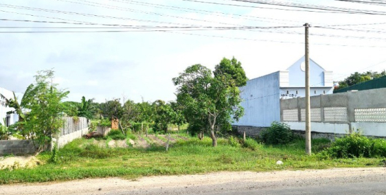 1 tỷ 35 Bán Đất 2 MT 1120m2, 200TC, Tân Nghĩa, Hàm Tân, Bình Thuận - 0931144449