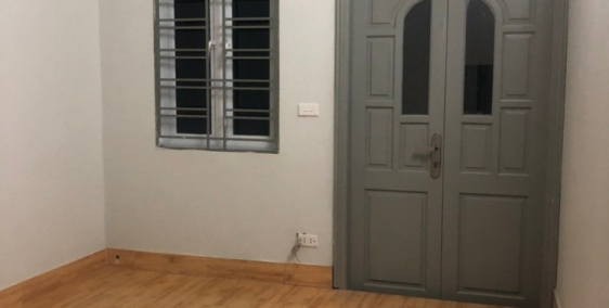 Bán gấp nhà ngõ 762 Bạch Đằng giá 2.3 tỷ, 25mx3T, Nhà đẹp ở luôn.