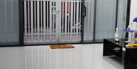 Bán nhà có sổ hồng đường Âu Cơ, quận Tân Bình, rất đẹp, 50m2, 3 tầng