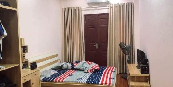 Bán nhà Pham ngọc Thach,  35m, 3T, MT 3m Giá 3.1ty , cách 10m ra đường chính.