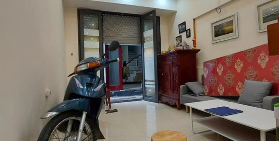 CHủ bán gấp nhà Ngọc THụy 32m x 3 tâng 2.5 tỷ