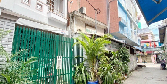 Bán nhà 1 lầu vị trí đẹp hẻm xe hơi đường Âu Dương Lân Phường 3 Quận 8
