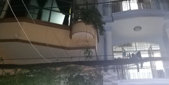 "Bán nhà đường Hồ Văn Huê 4 tầng 4 x 19  Quận Phú Nhuận 13.8 tỷ