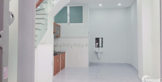 Chủ ngộp Bank, Nhà đẹp sát chợ Phạm Văn Hai, xe hơi ngủ trong nhà.