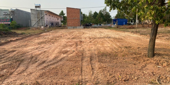 Chủ nhà làm ăn thua lỗ bán đất 300m và căn trọ 16p ngay kcn và chợ buôn bán đầu