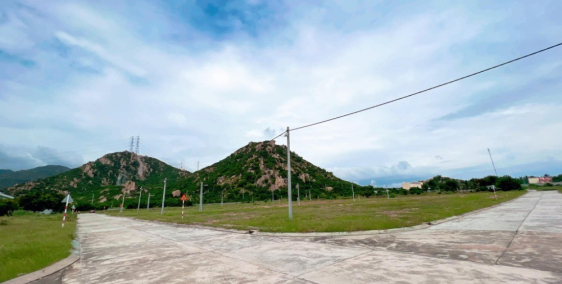 02 lô sổ đỏ đất trung tâm du lịch Phan Thiết,200% 1-2 năm LH 0903431683