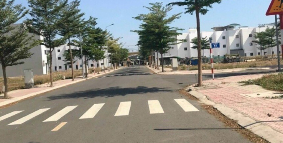 Bán đất 65m2 shcc giá 2,xtỷ cần bán gấp, giá lỗ