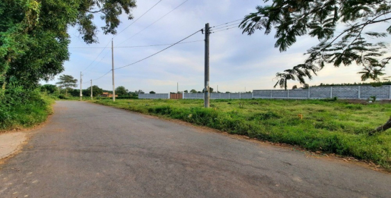 CẦN BÁN ĐẤT NGAY TRUNG TÂM THỊ TRẤN ĐẤT ĐỎ GIÁ CHỈ 8 TRIỆU/M2