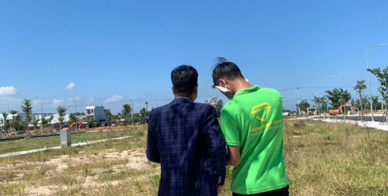 Cần bán lô đất mặt tiền hướng tây. nam