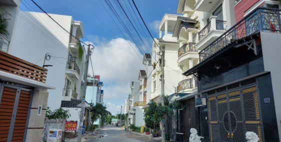 BÁN ĐẤT THỔ CƯ NGAY KHU DU LỊCH BẾN XƯA GIÁP GÒ VẤP – SỔ HỒNG RIÊNG