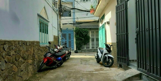 Bán nhà Đinh Tiên Hoàng căn góc 2 mặt tiền rộng 4m 80m2 giá chỉ 6.9 tỷ