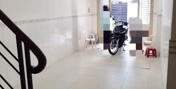 Cho Thuê Nhà 2 Lầu 4PN Hẻm 63/ Nhật Tảo P4 Q10