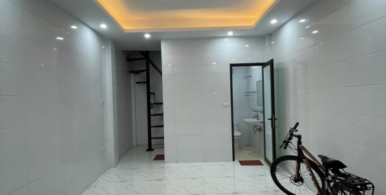 Bán Nhà Tây Hồ Chỉ 4 tỷ  nhà 6 tầng thang máy . ô tô đỗ cửa, ngõ thông