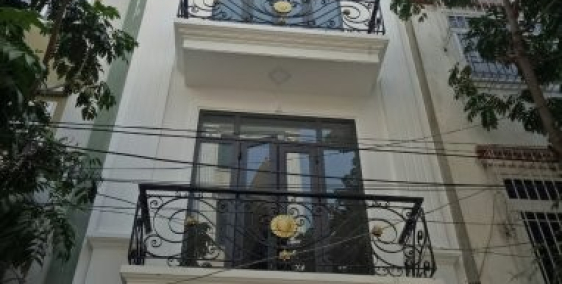 Món Hời đầu tư - Nhà mặt phố kinh doanh - Sát Hồ