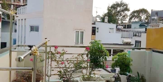 Nhà mới 3 lầu hẻm trung tâm Quận 5 Trần Hưng Đạo P2Q5